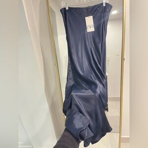NWT Zara blue satin like skirt size large